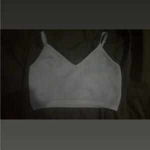 Crop Top Size- small
Brand- Bozzolo